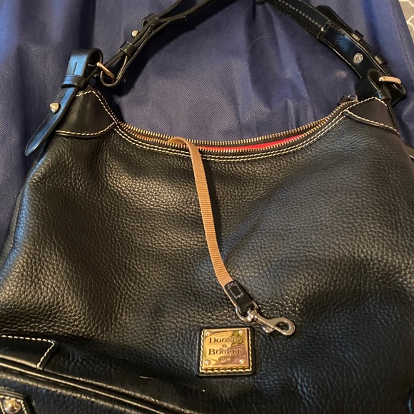 Michael Kors Hobo and Dooney & Bourke Hobo bags - Picture 2 of 2
